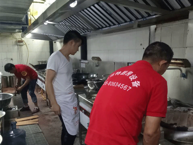 酒店午夜福利视频网站工程现场安装图片